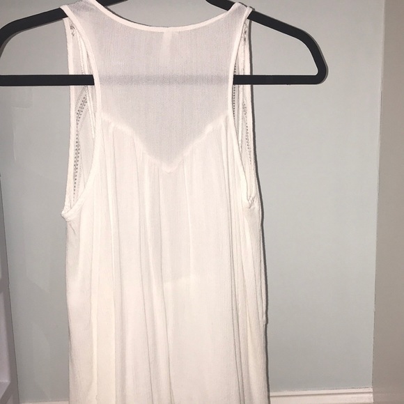 Super cute Mudd flowy summer top - Picture 5 of 6